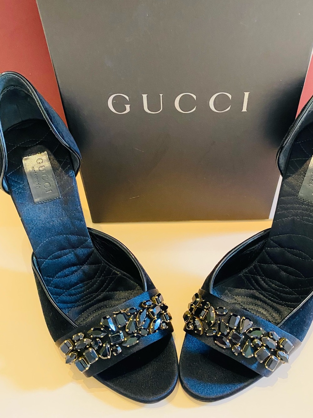 Authentic Gucci Black Velvet Crystal Embellished D'Orsay Pumps size 9.